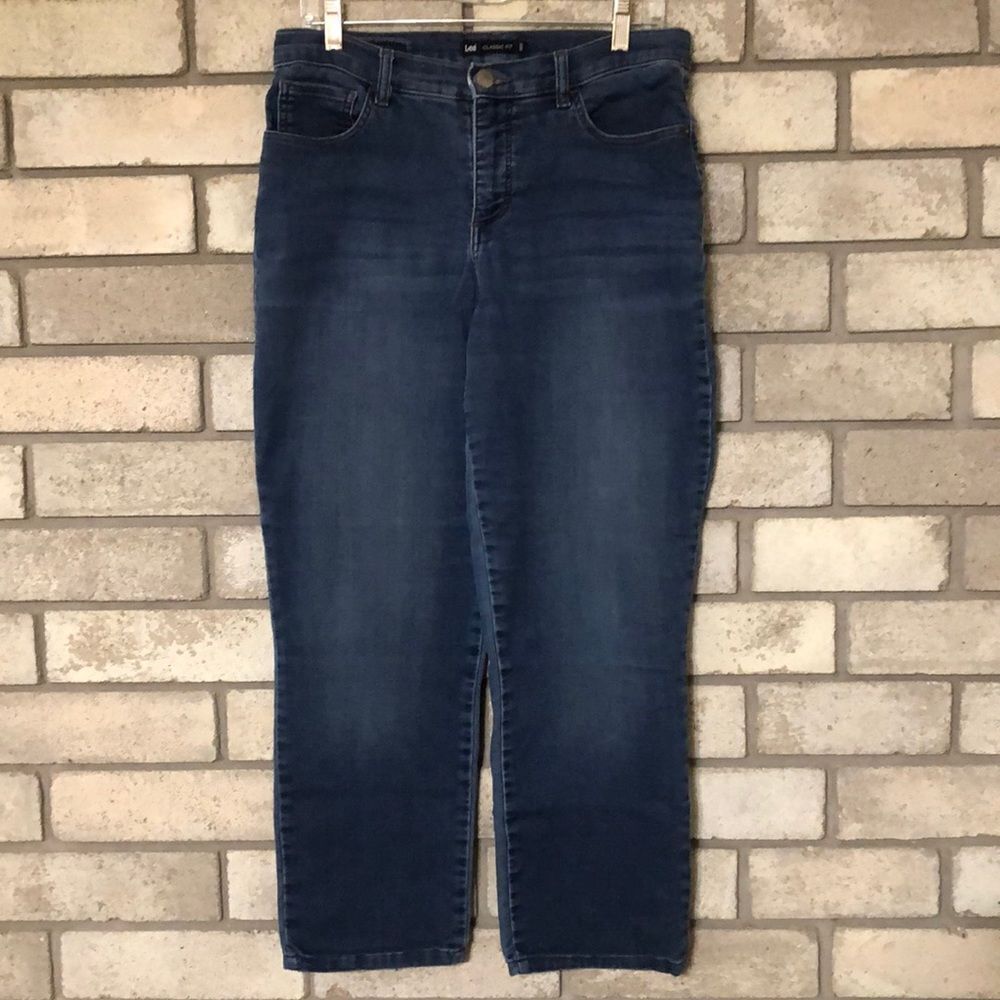 3For$20 jeans size 8 short